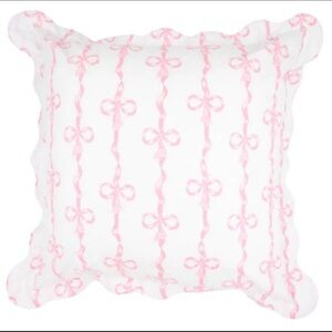 The Beaufort bonnet company tassel & trim scallop sham set of 2